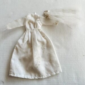 Vintage 1960's Barbie Wedding Dress & Beaded Veil‎ Outfit
